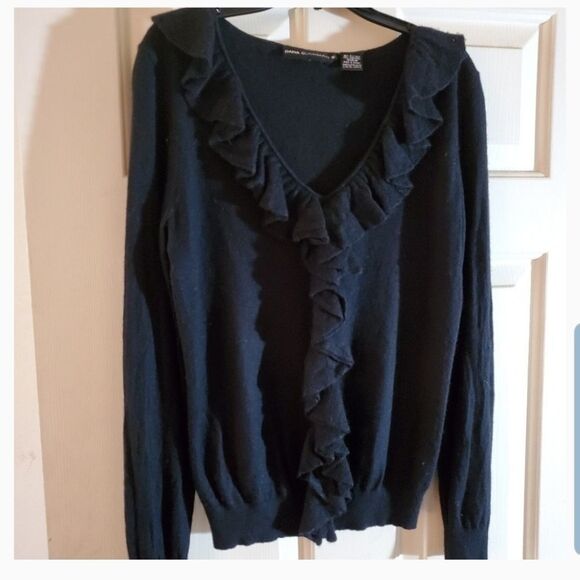 Dana Buchman Sweaters - Dana Buchman black silk cashmere blend sweater